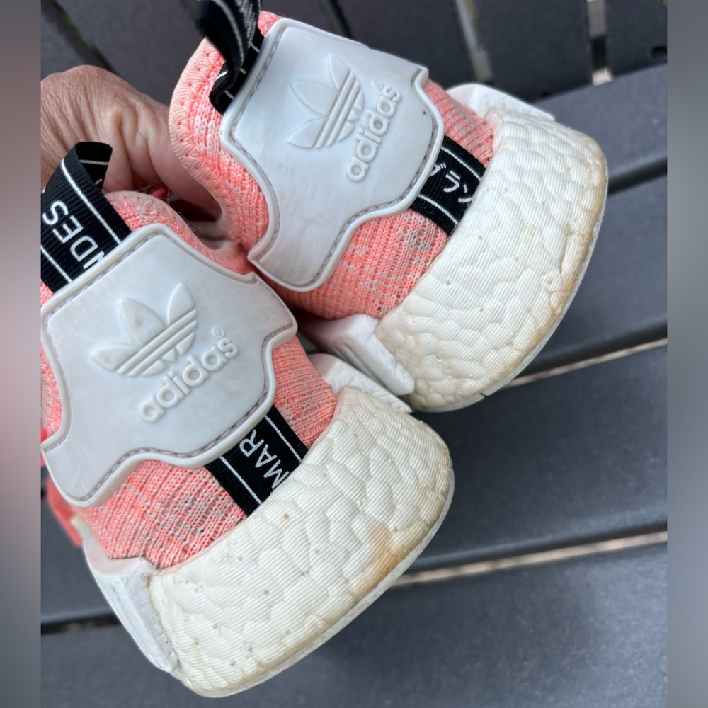 Adidas NMD R1 - Picture 4 of 9